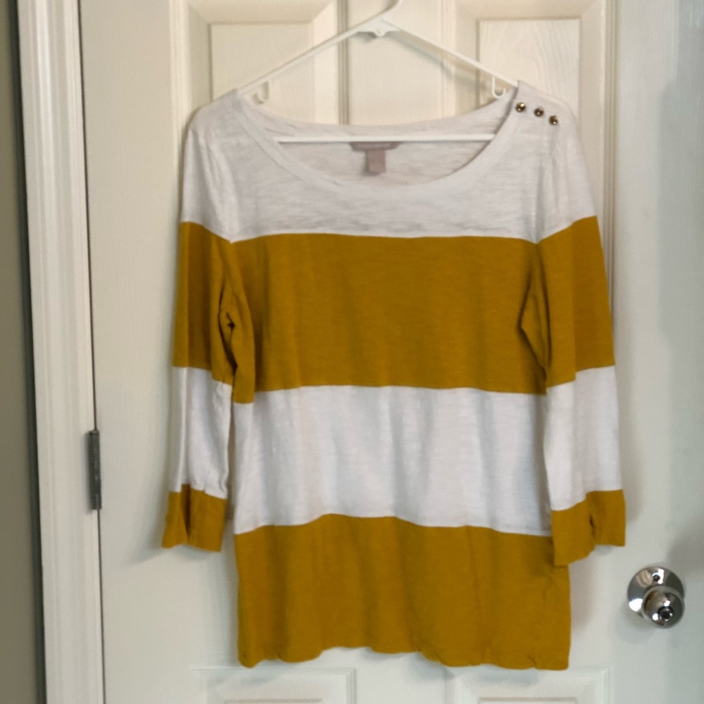 Banana Republic adorable pullover.  Lightweight vibrant colors!